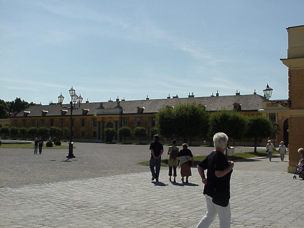 Castle In Vienna 7.jpg